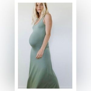 Super soft and comfortable Storq maternity dress